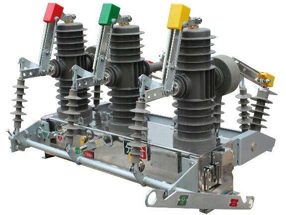 一種中頻爐用直流連桿式隔離開關