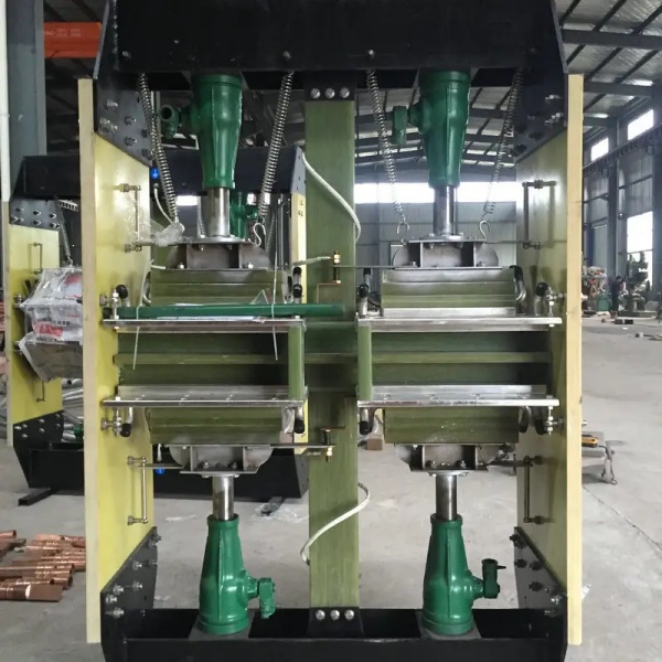 中頻熔煉爐切爐開關的功能與作用